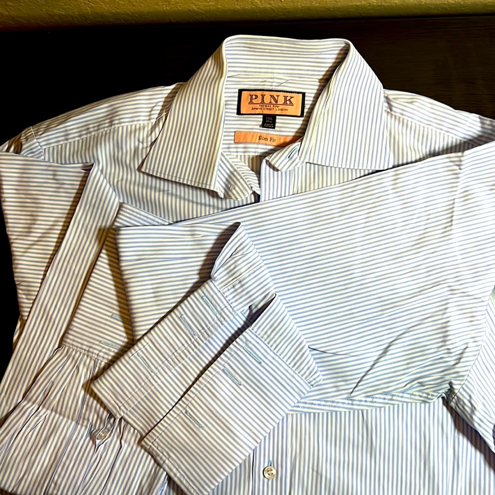 Thomas Pink London.Perfect condition Pink Slim Fit button down shirt.